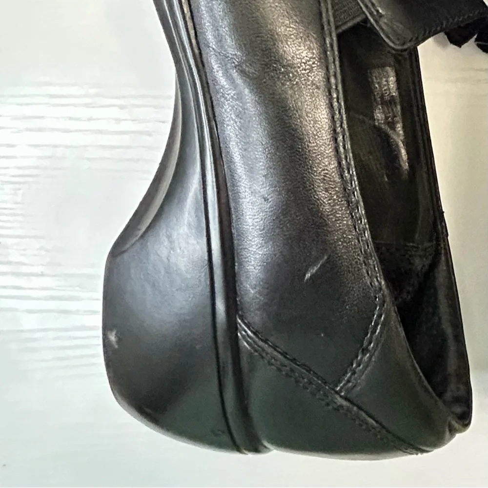 Clark’s Comfort Black Neutral Loafer Size 8.5